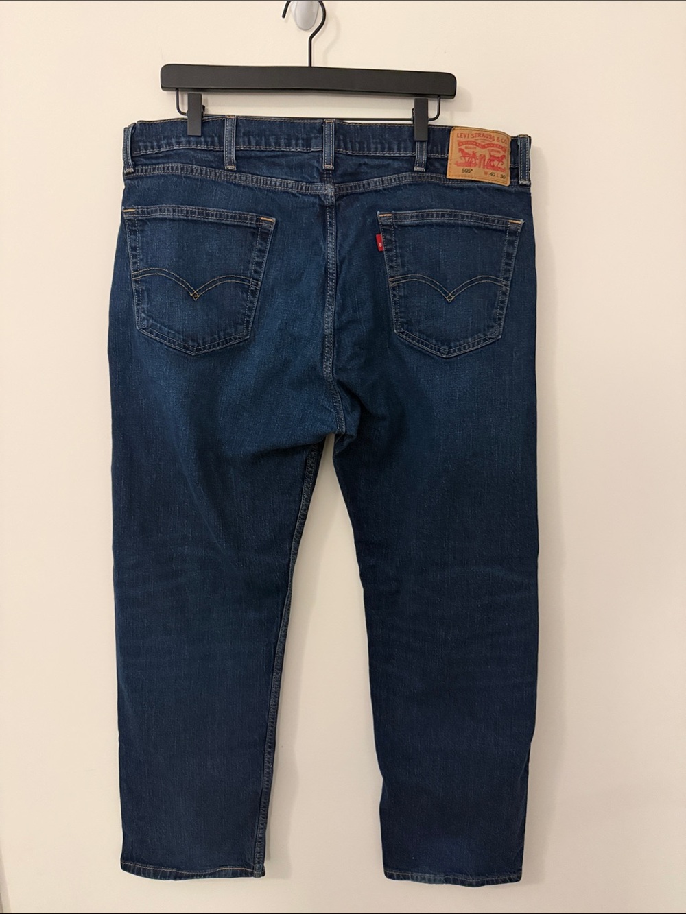 Levi's Men's Dark Blue Relaxed Fit Jeans